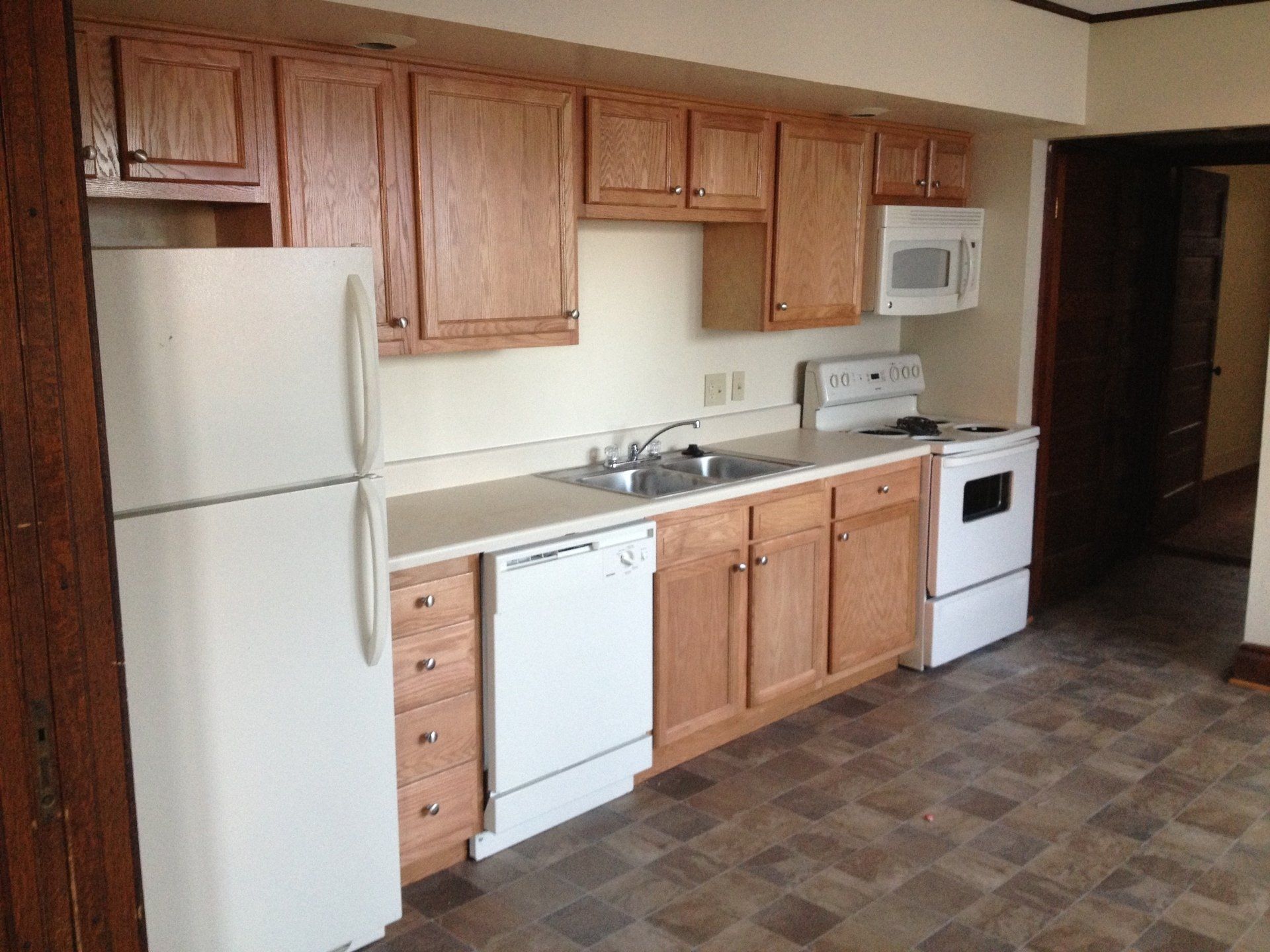 The Jungle Unit 1 Kitchen