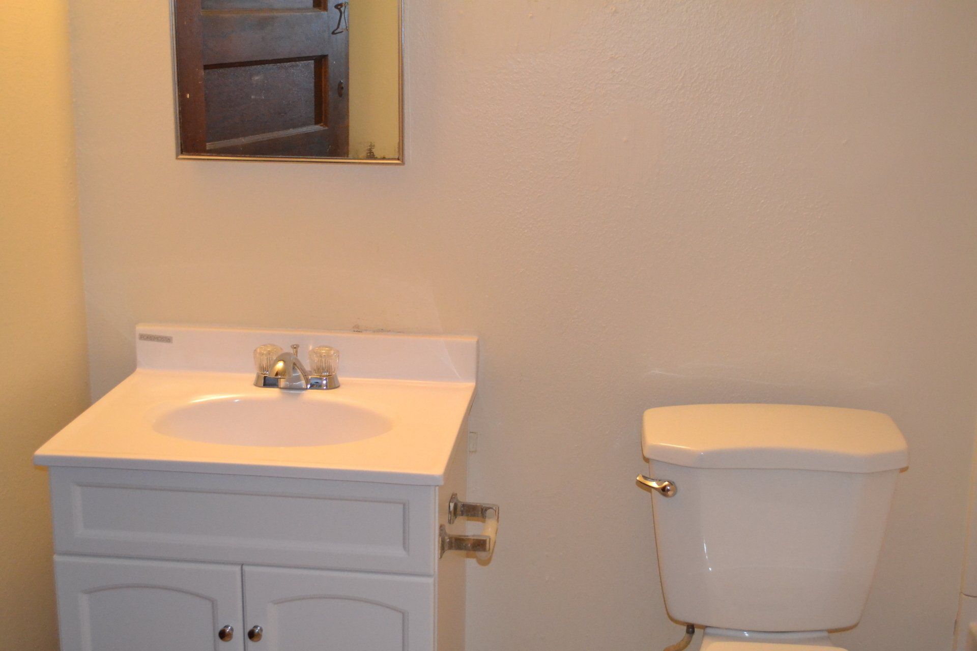 The Jungle Unit 4 bathroom