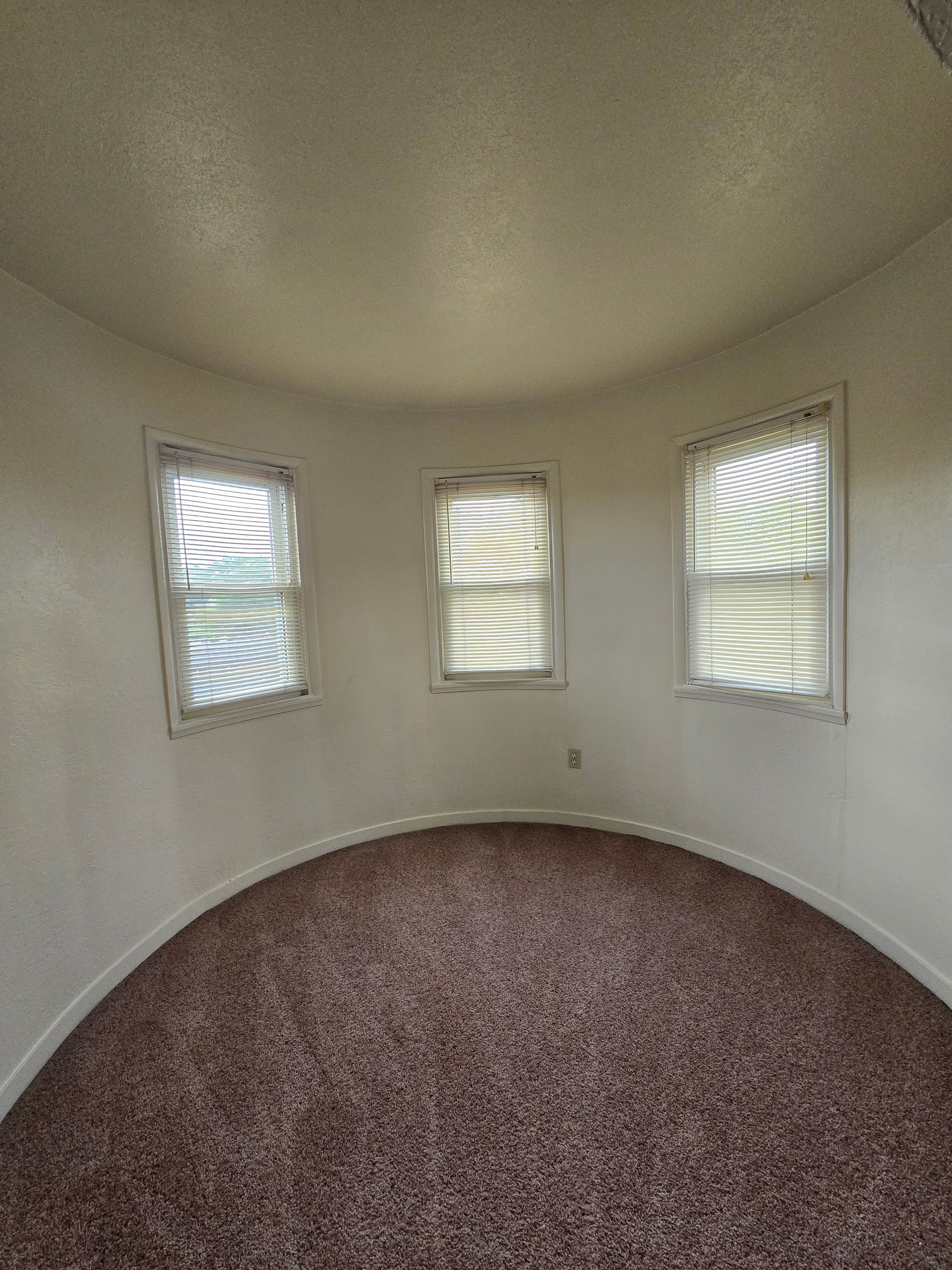 UC315.5 - Sitting Room