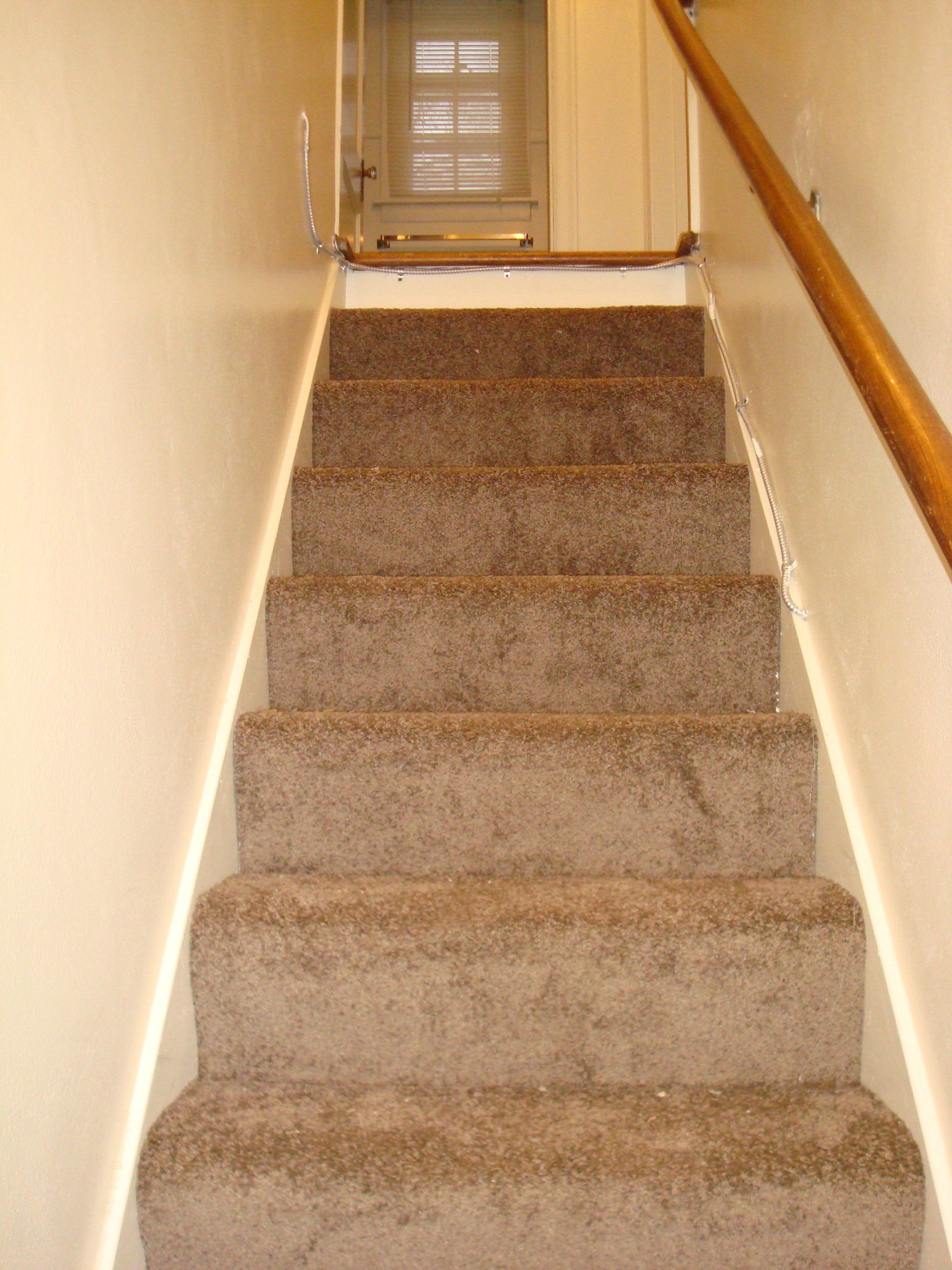 university lane apartments unit 130 stairs