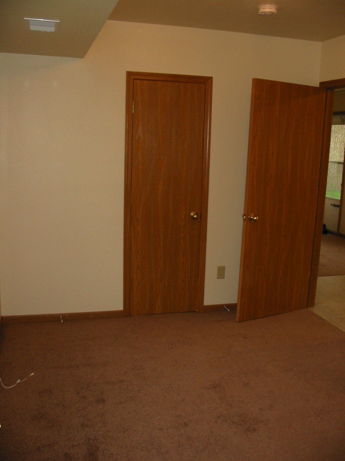 white castle unit d bedroom