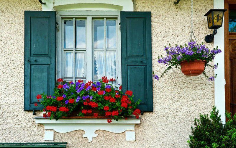 infissi con antoni colorati