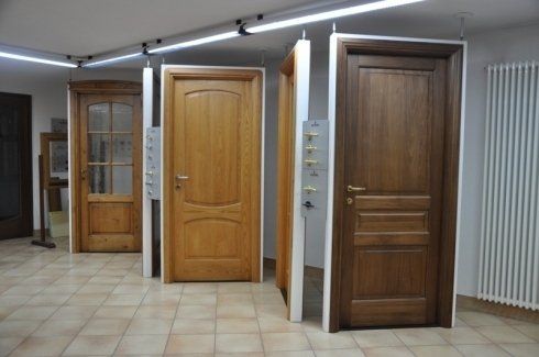 esposizione porte da interno