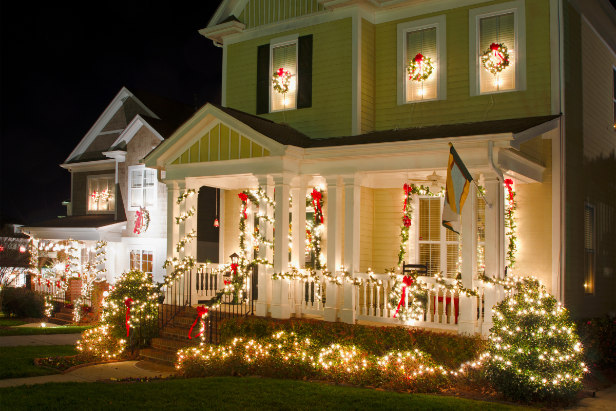 home with the holiday lights 