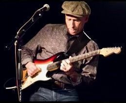 Tod Baharian
Guitar and vocals