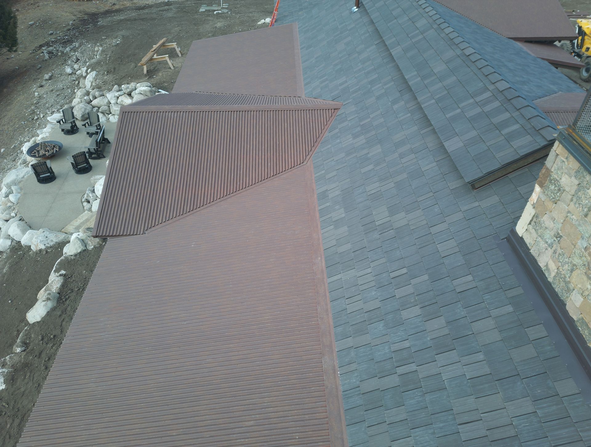 Ellingson Roofing LLC - DaVinci Shake & Corrugated Metal - Custom Roofing