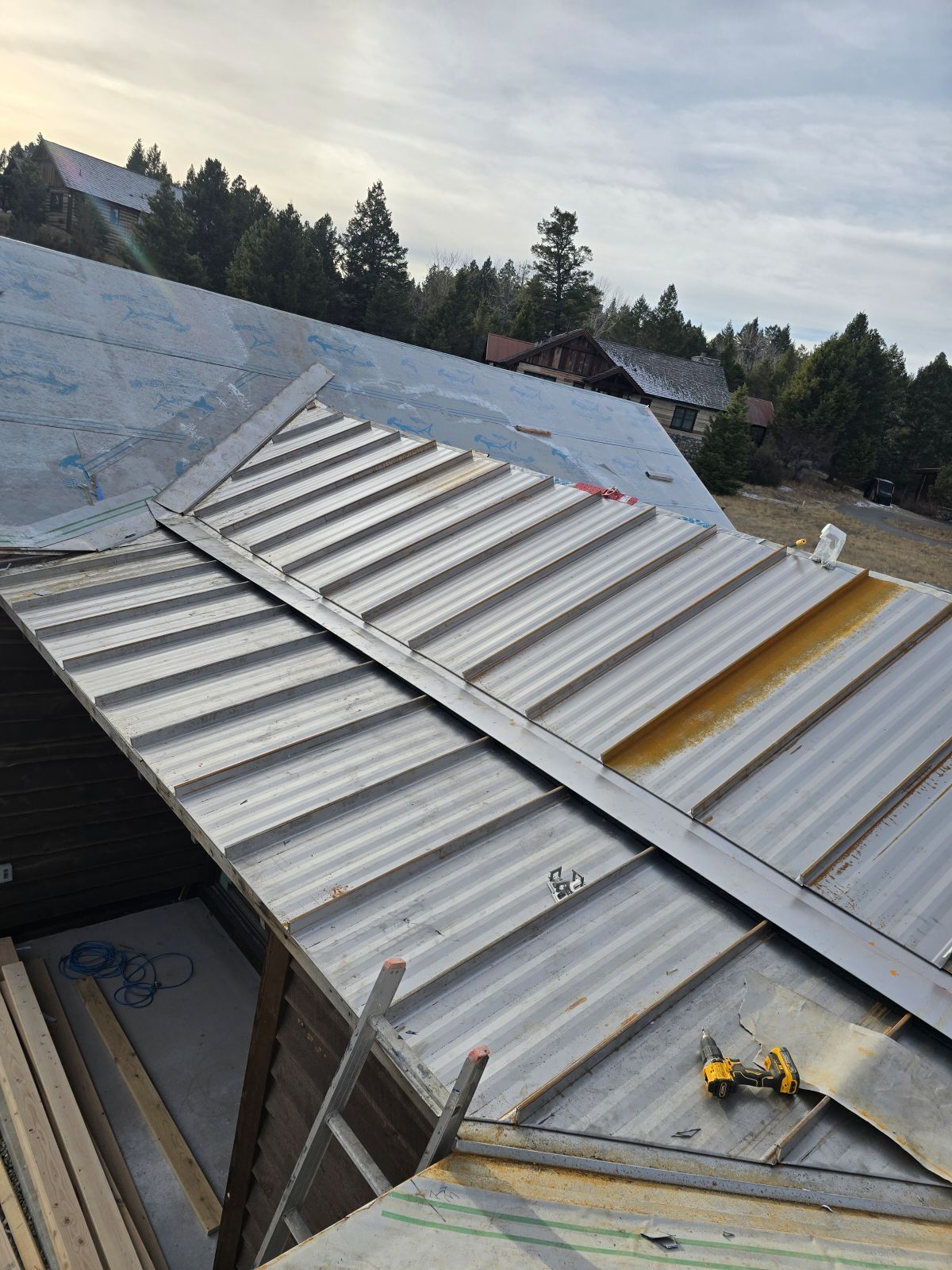 metal roofing company near me, metal roofing contractor near me, Helena Metal Roofing