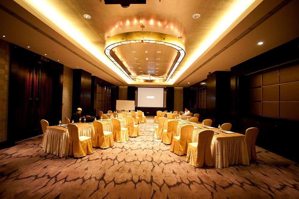 Meeting Room Venue — Luxury Big Business Meeting Room in Dallas, TX