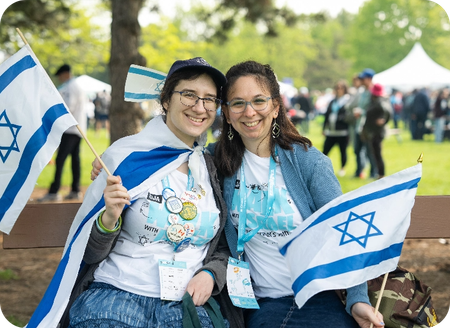 Jewish ladies with flags at the walk