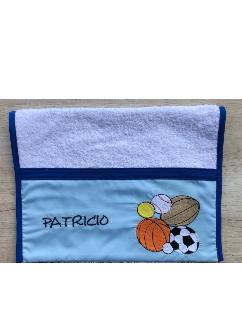 Juego de toallas bordadas en color rosa con