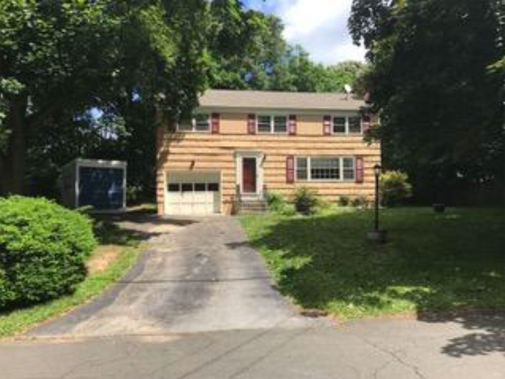 Leonard Avenue, Riverside, CT - BEFORE