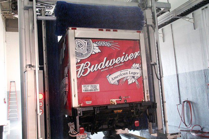 truck washing equipment