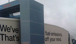 Truck and commercial vehicle washing equipment