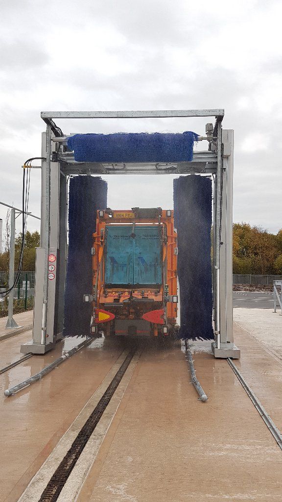 truck washing equipment