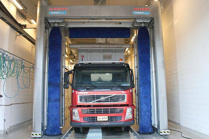 truck washing equipment