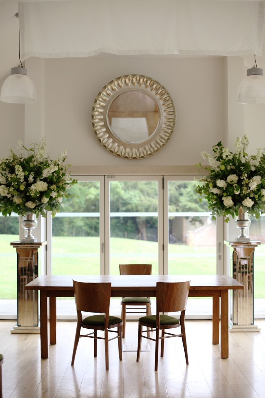 Flower Urns Wasing Weddings