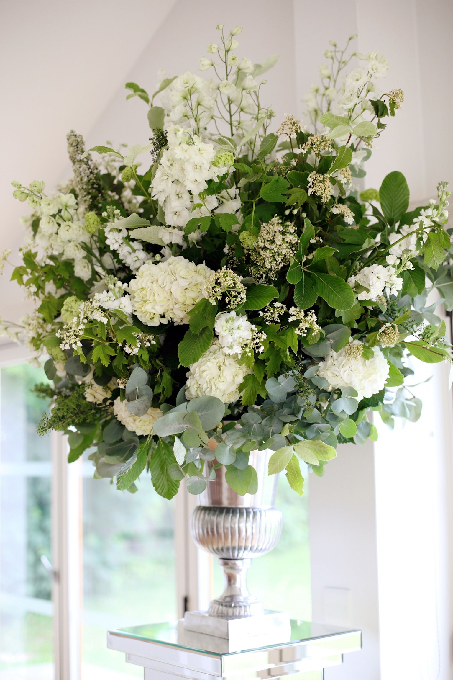 Large Ceremony Arrangment