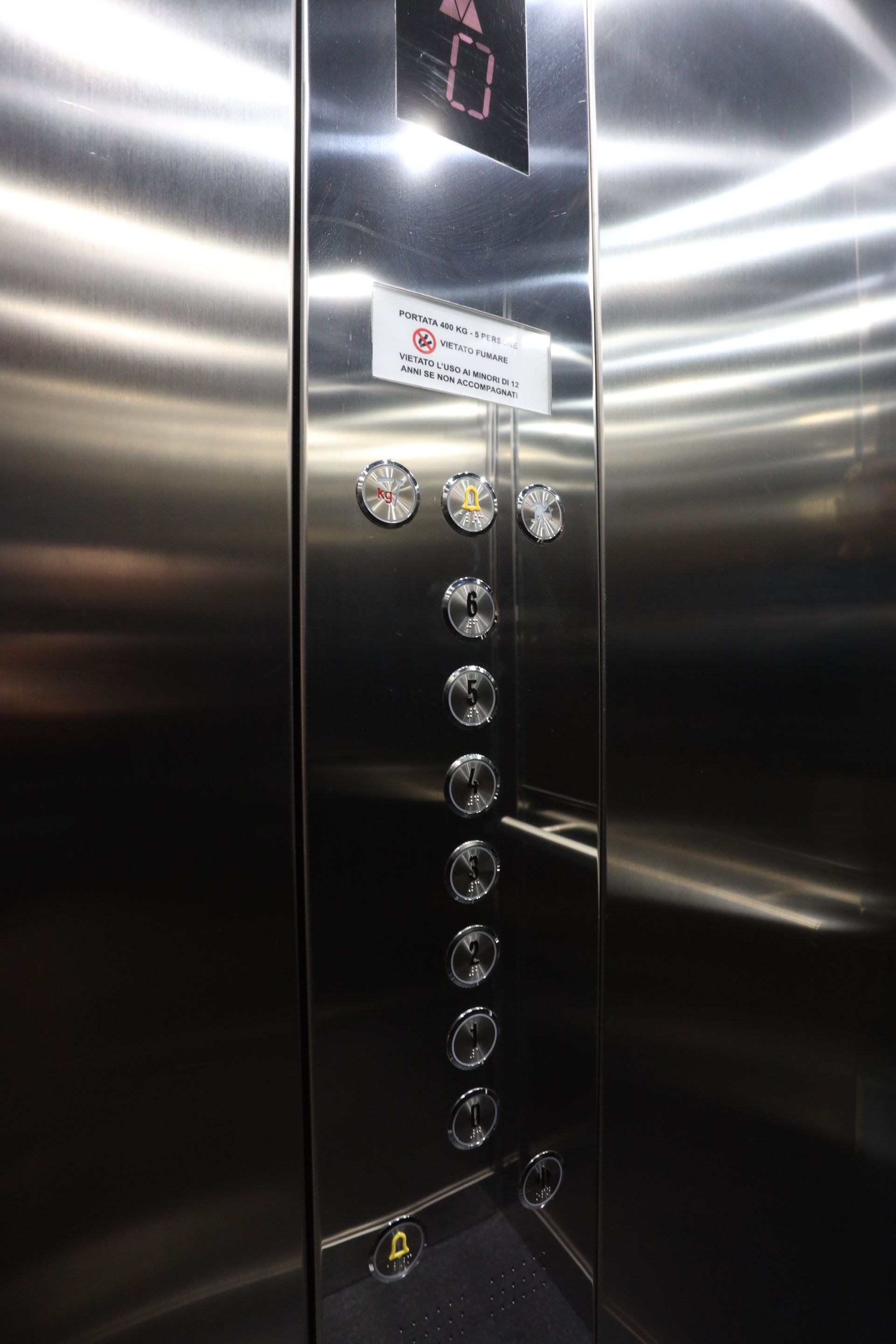 ascensore elettrico con castelletto