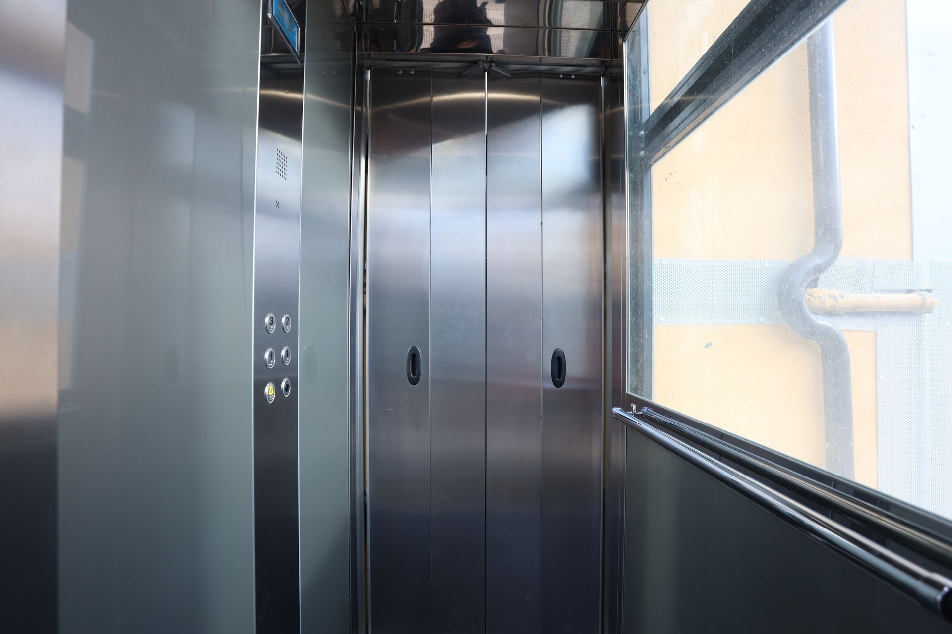 ascensore elettrico con castelletto