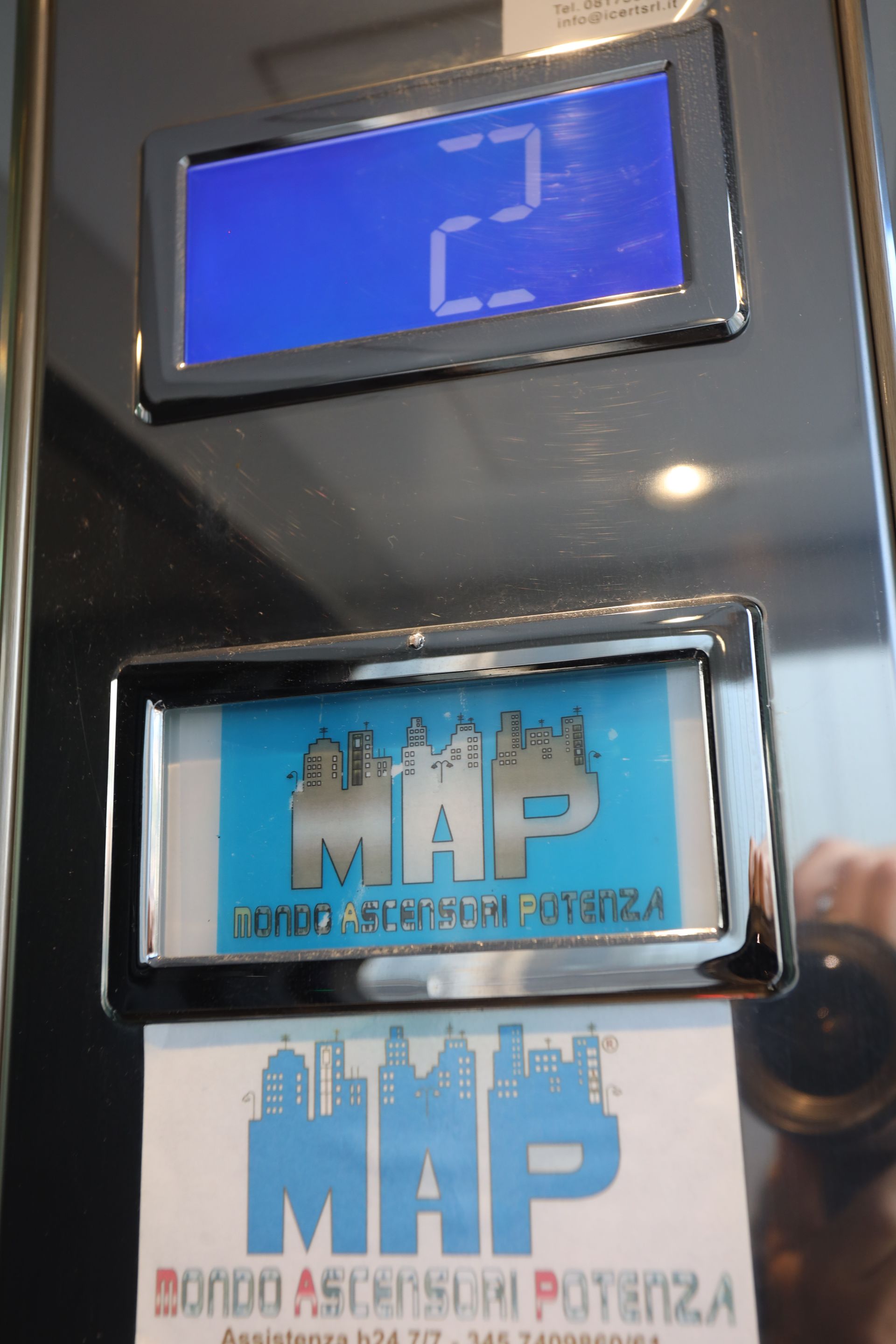 ascensore elettrico con castelletto