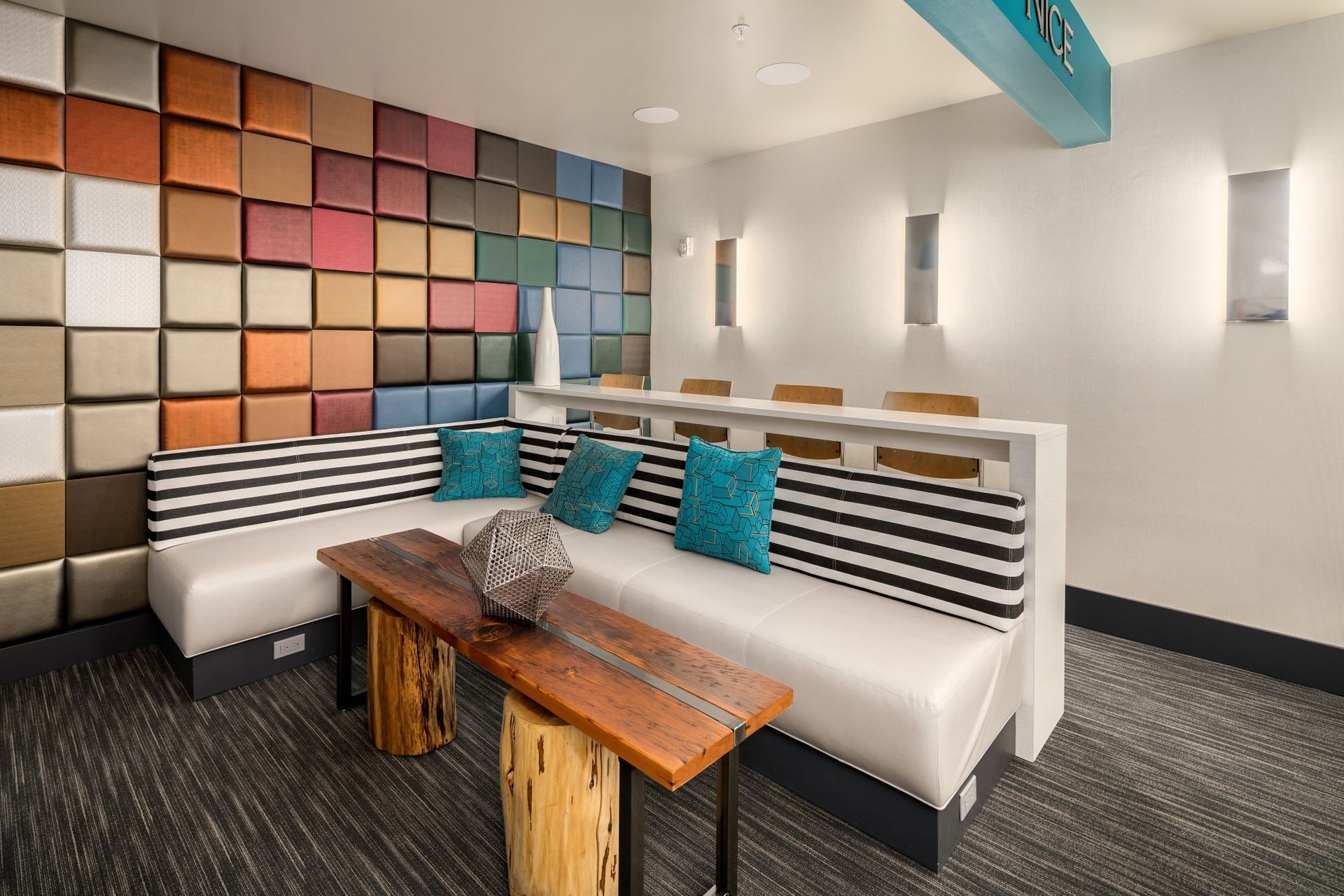 Photo gallery of Waterscape at Juanita Village property #9