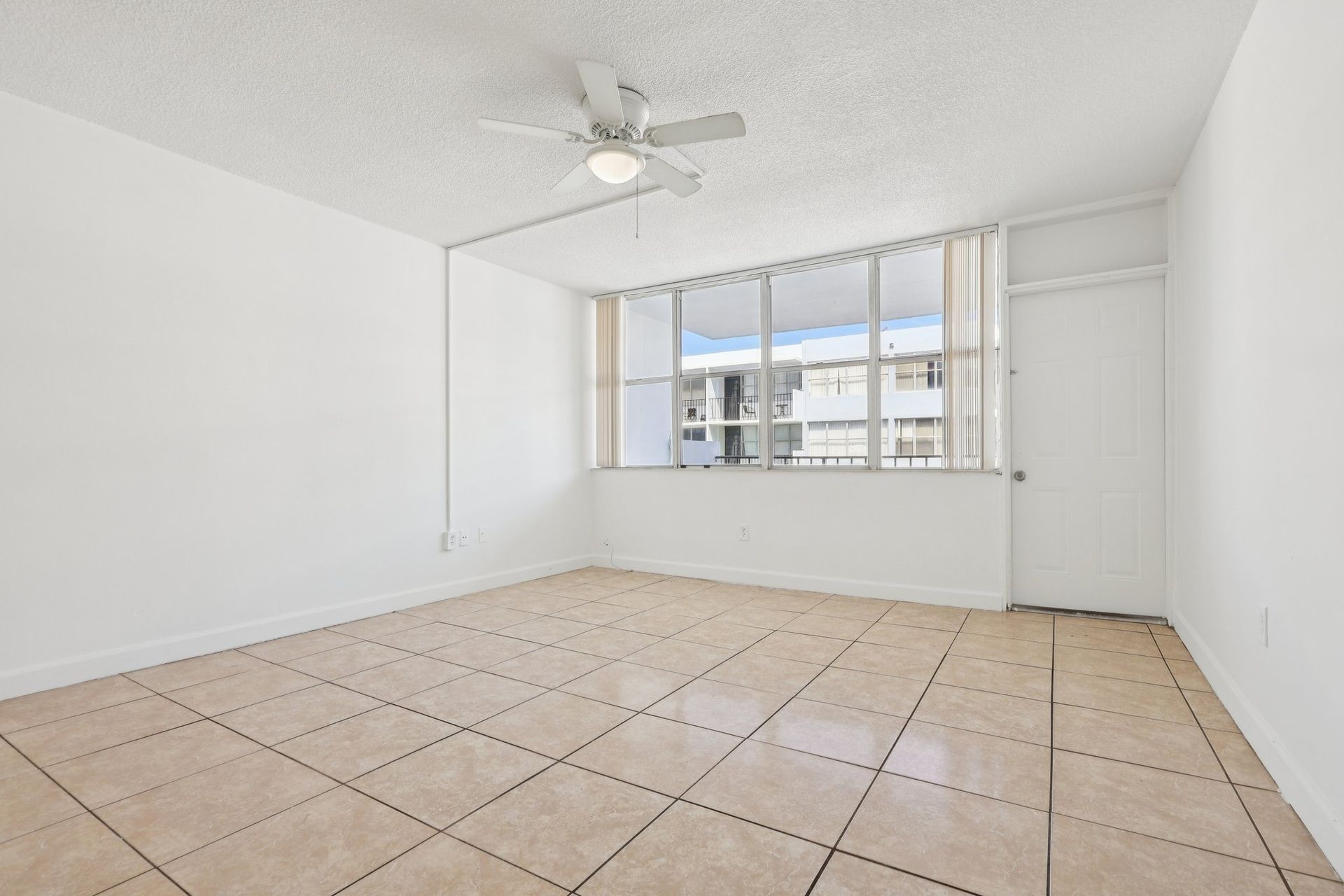 2 Bedroom 2 Bath apartment in North Miami Beach