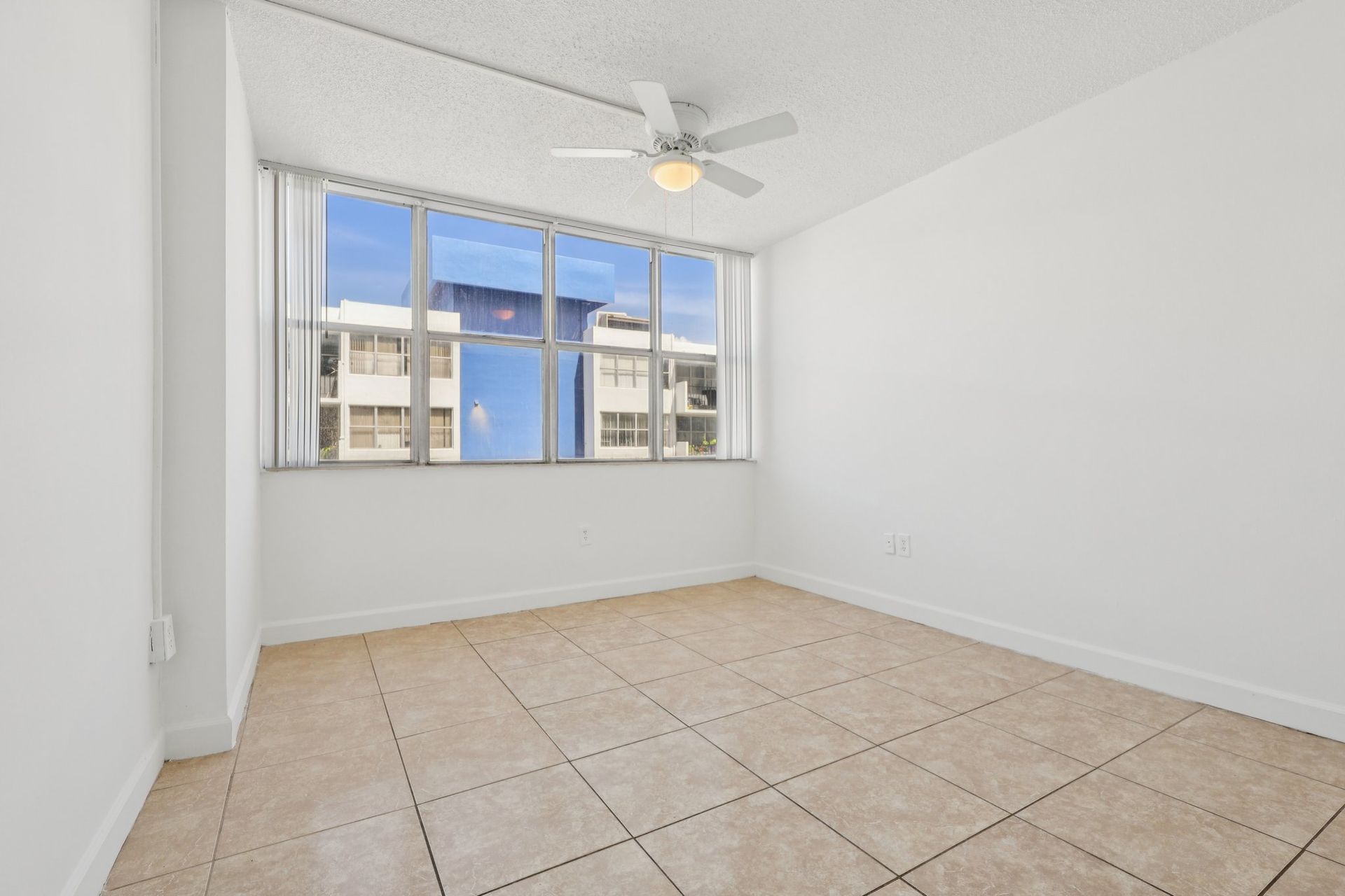 2 Bedroom 2 Bath apartment in North Miami Beach