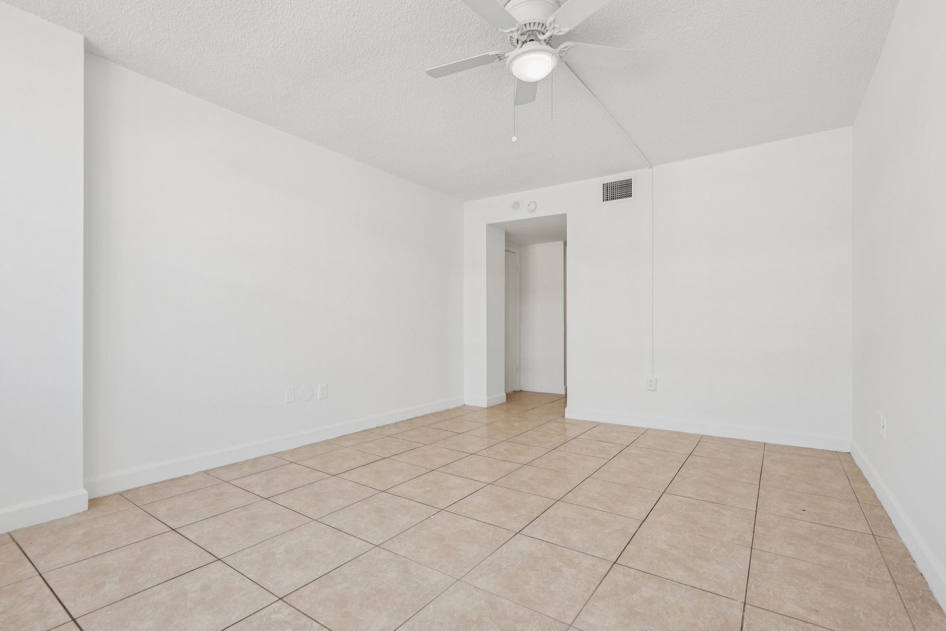 2 Bedroom 2 Bath apartment in North Miami Beach