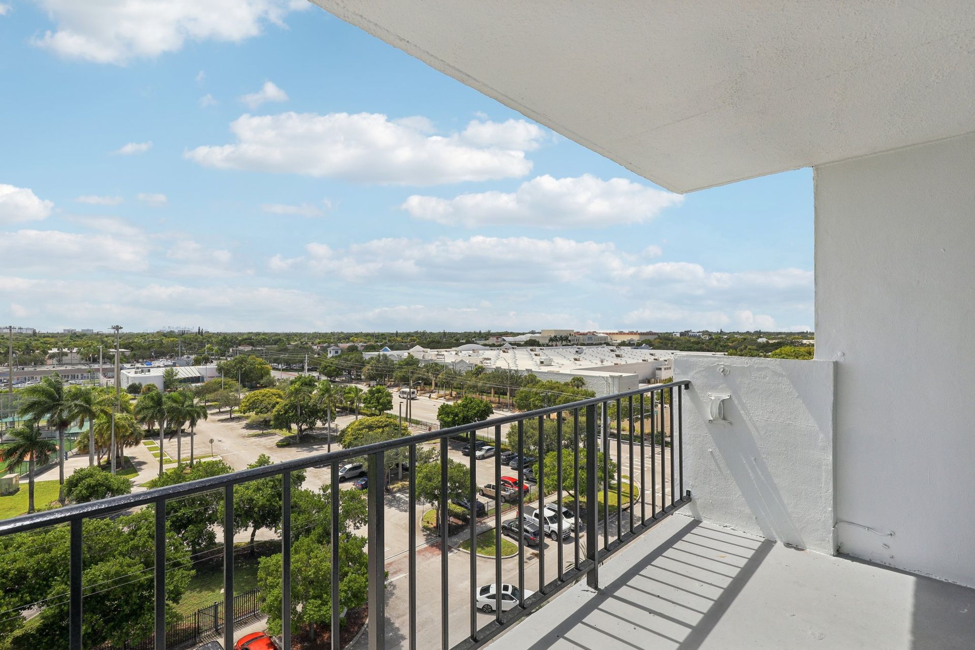2 Bed / 2 Bath