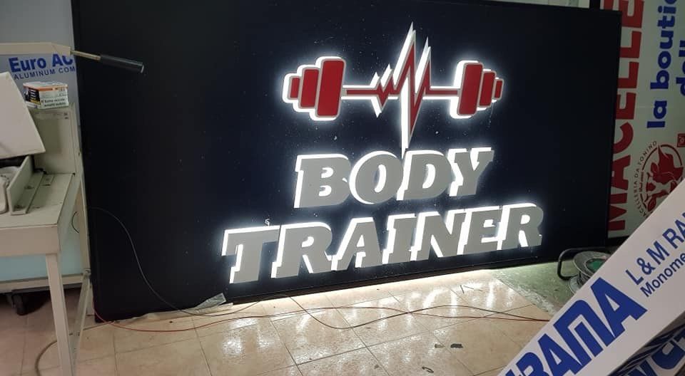 insegna body trainer