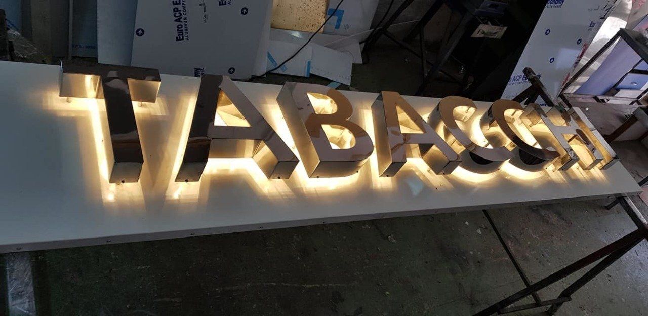 insegne per tabaccherie