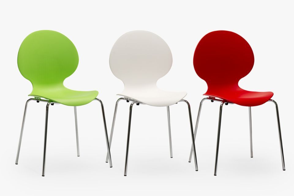 chairs in colours of Italian flag