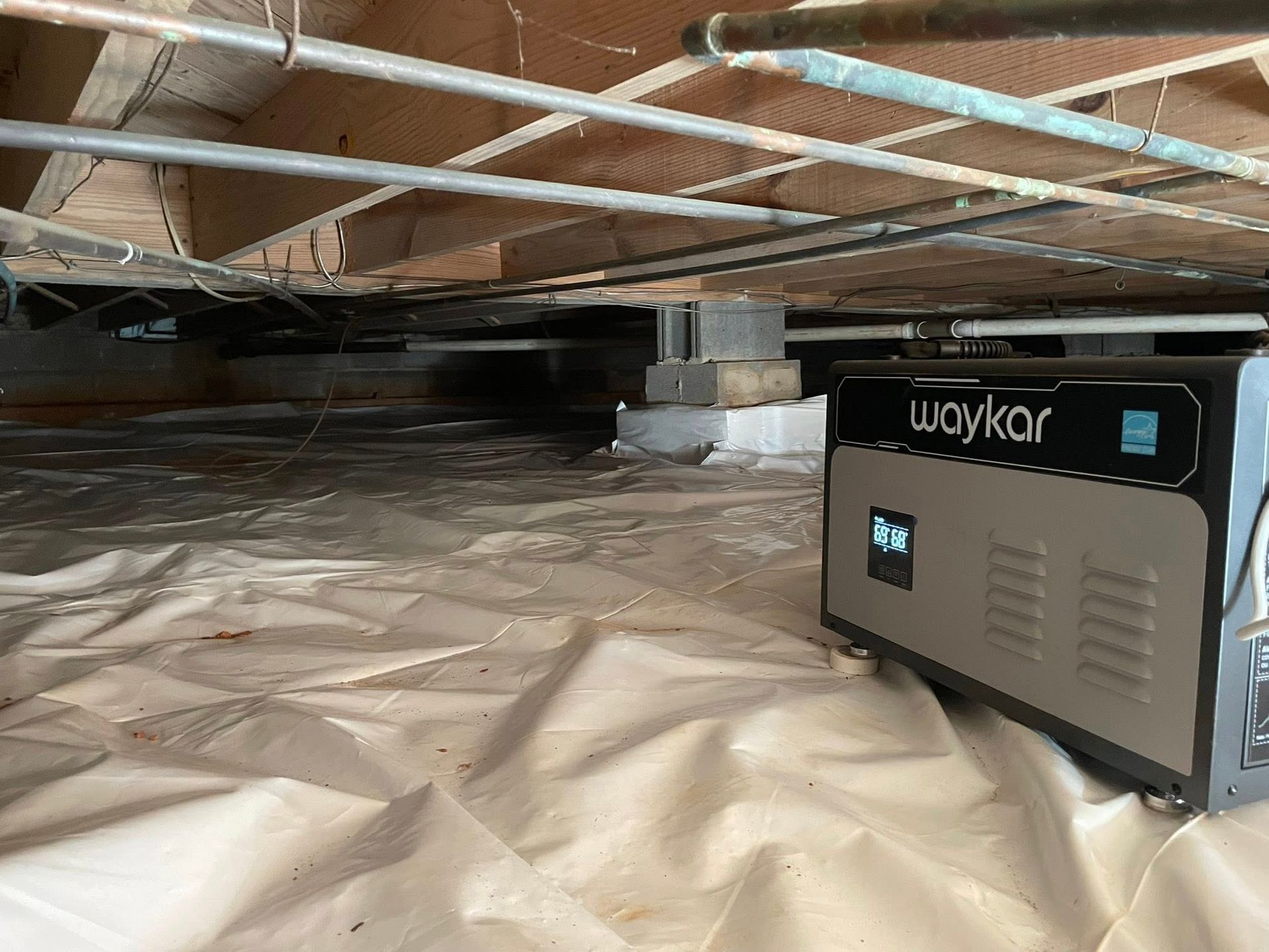 Crawl space moisture control technician near me