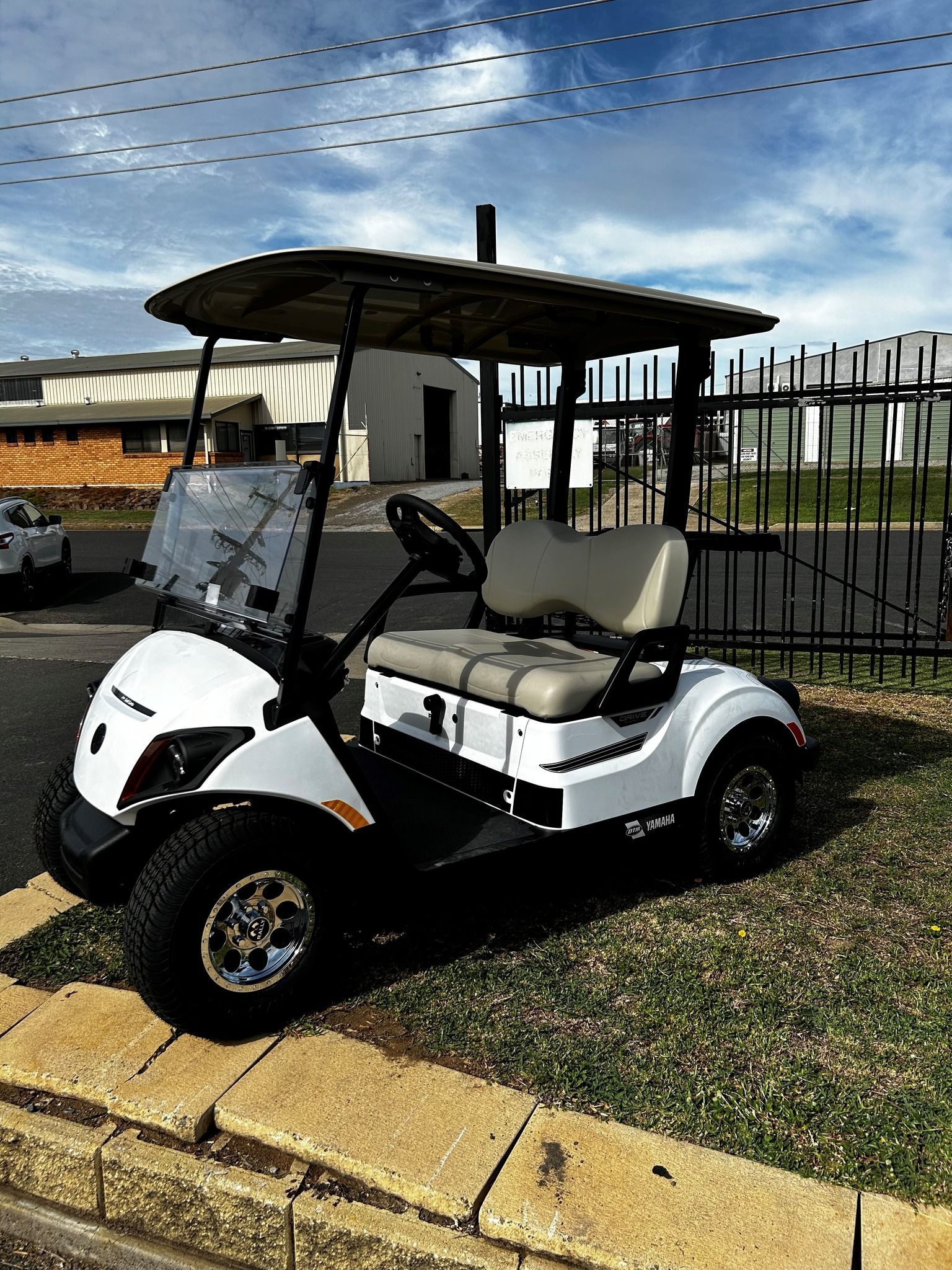 white golf cart