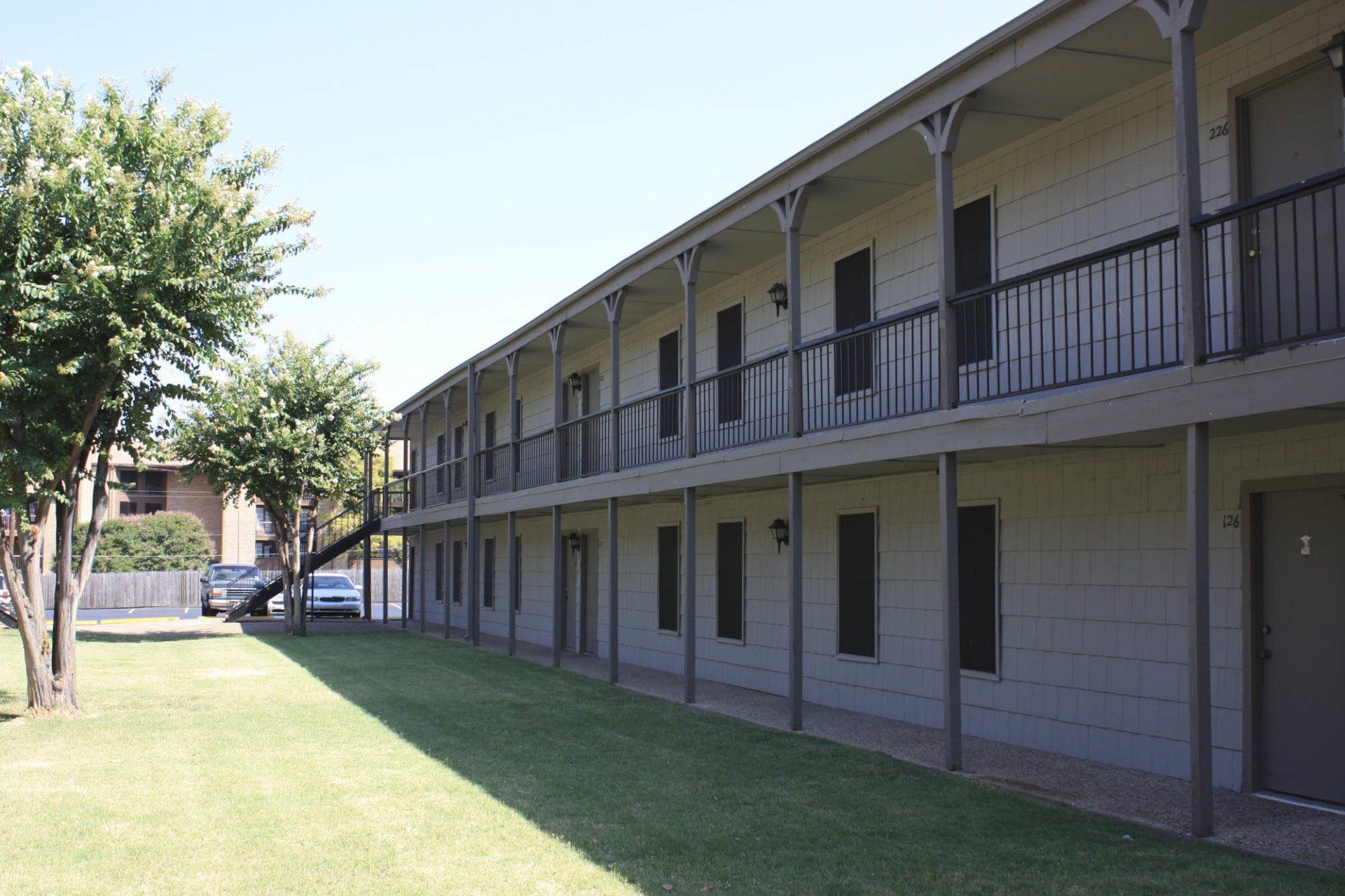 Highlander Square Apartment Exterior