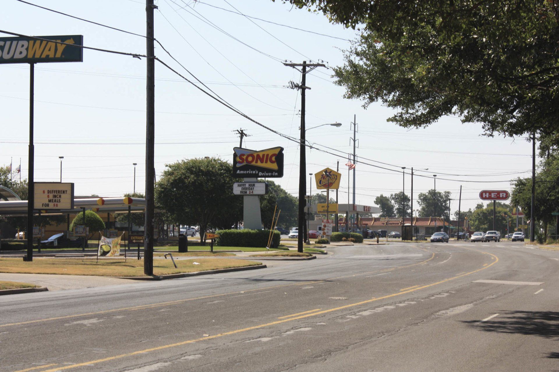 Highlander Square Apartment Exterior