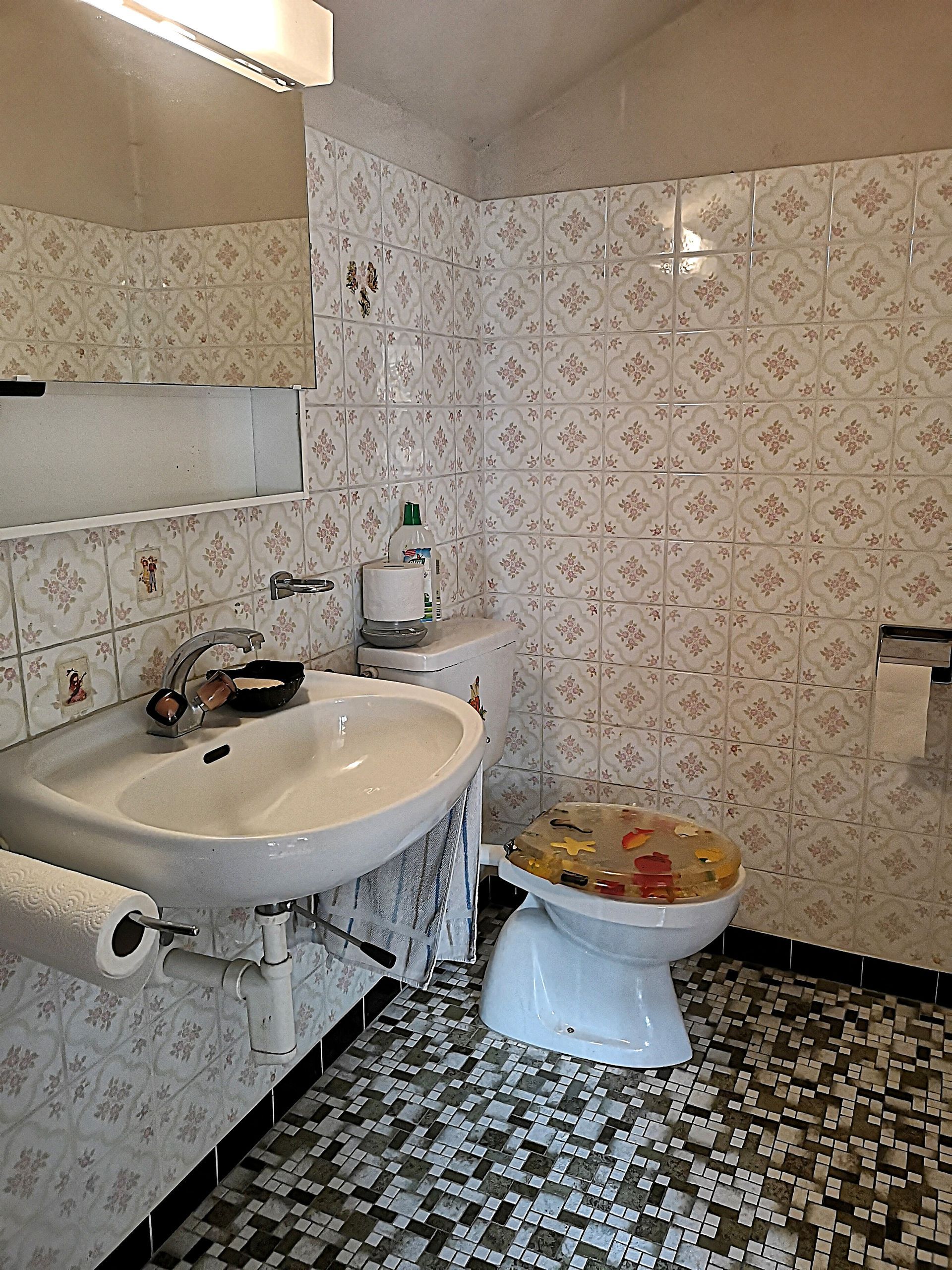 1er étage WC/lavabo