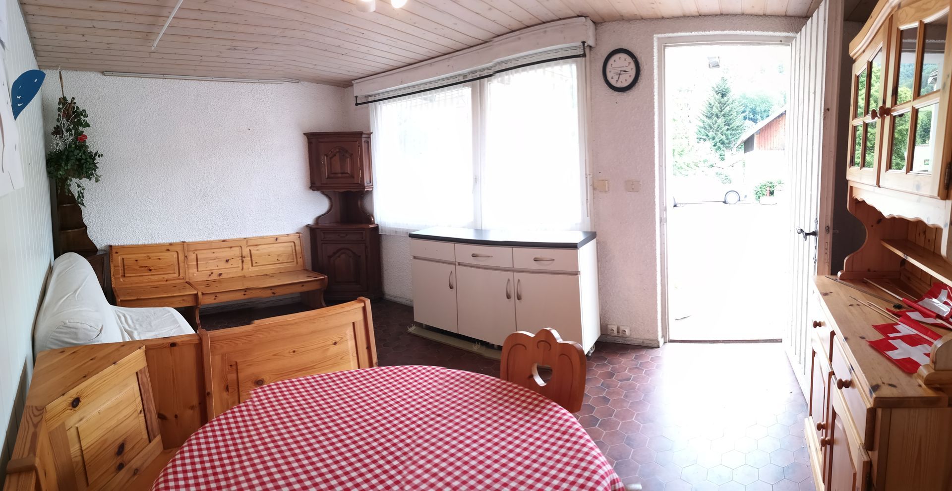Rez-de-chaussée inférieur