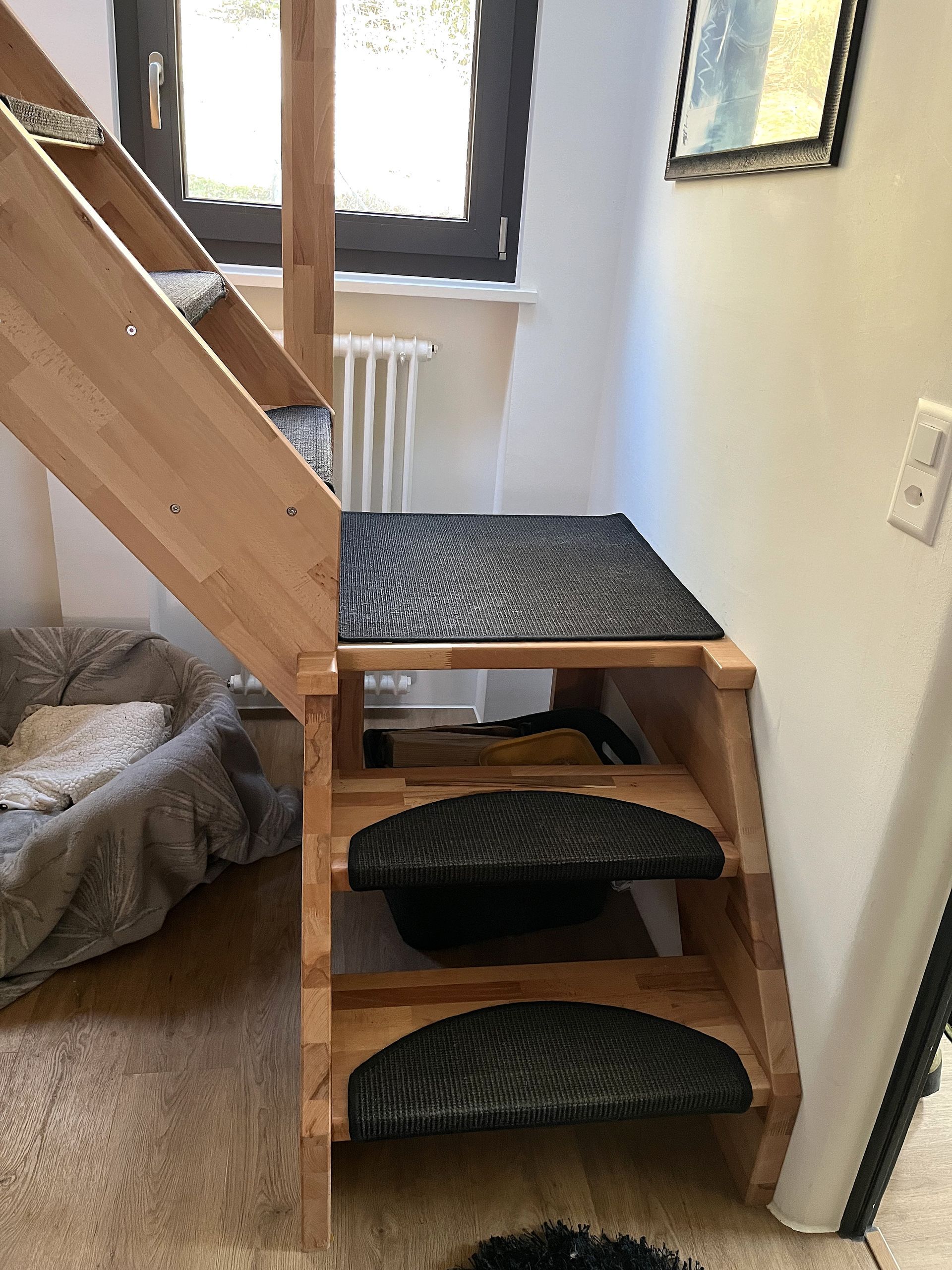 1er étage accès au 2ème étage