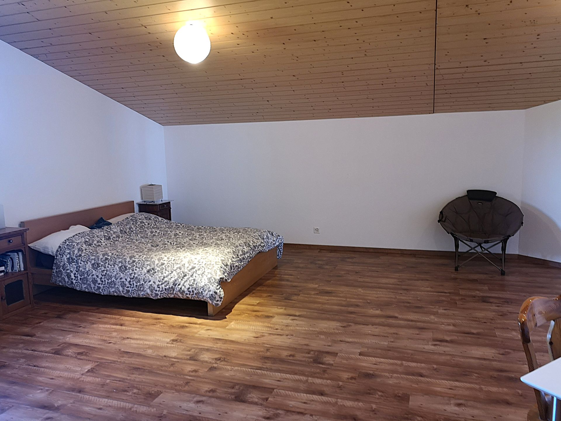 1er étage une autre grande chambre