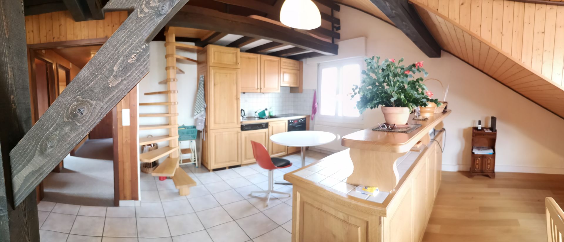 Appartement 2ème étage cuisine/salon/salle à manger
