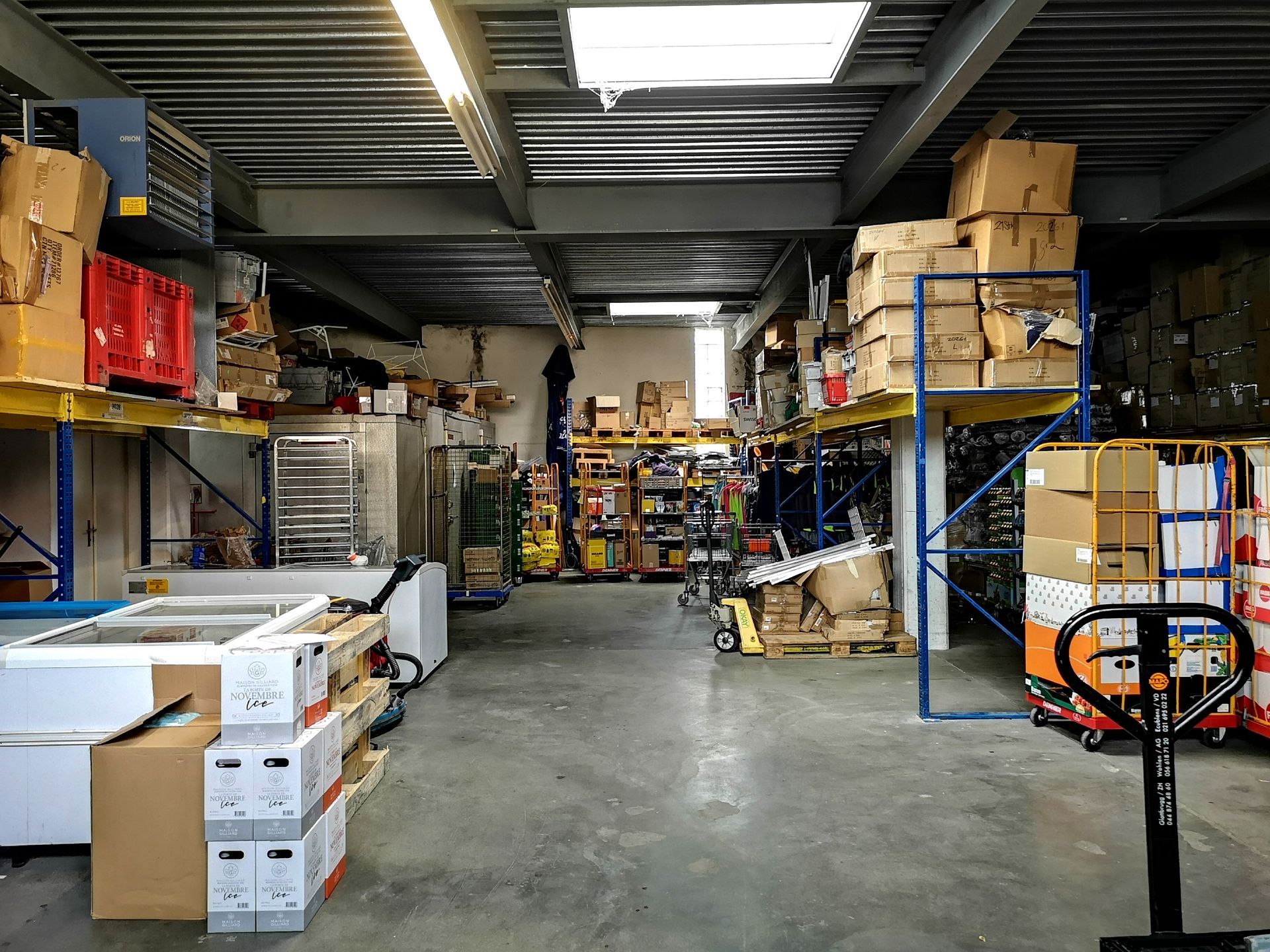 Rez-de-chaussée entrepôt