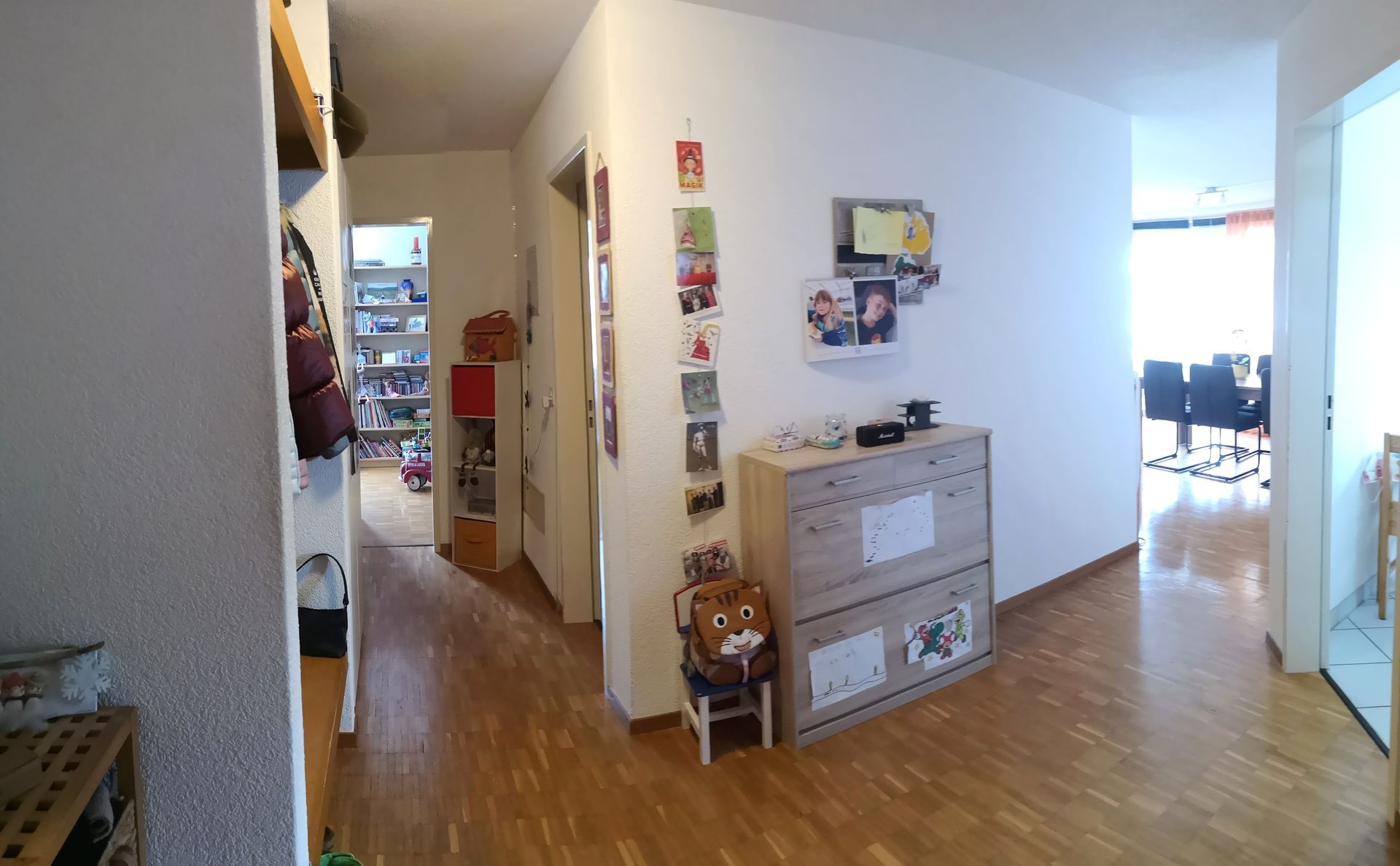 Entrée avec garde-robe