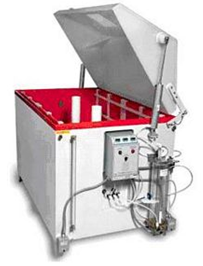 Una máquina blanca y roja con la tapa abierta