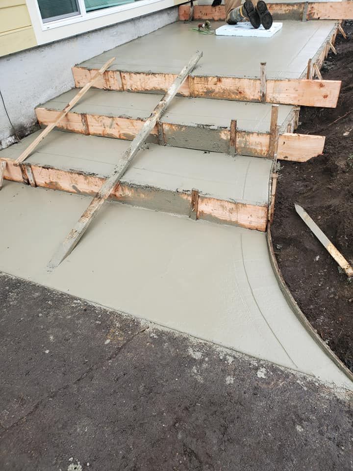 Residential step installation with defined tread and riser layout