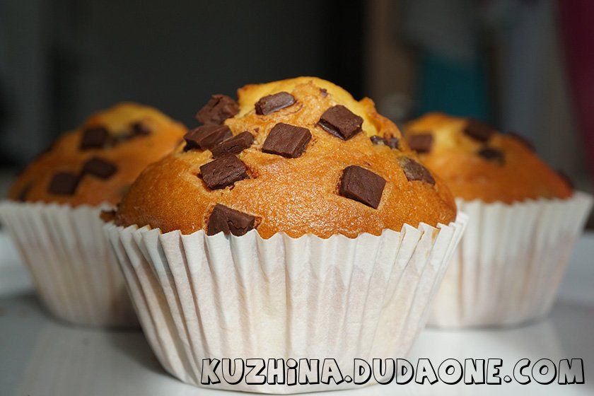 Muffin me copëza cokollate