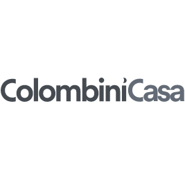Il logo della colombini casa è un logo grigio e bianco su sfondo bianco.