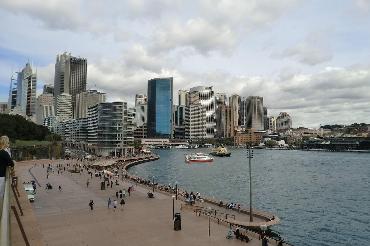landscape view of NSW: mortgage brokers help property investors in New South Wales.