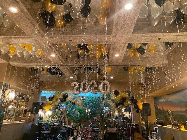 Gold Black & White balloons
