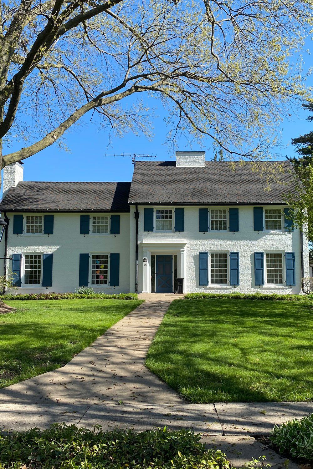 White House with New Roof — Galesburg, IL — Templeton Roofing Company